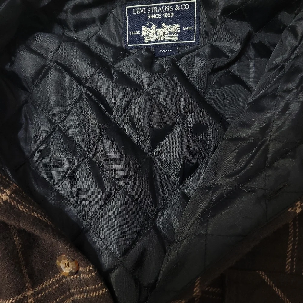 Levi Strauss &Co Mens Flannel Shirt Jacket Brown Plaid Quilt Lining Size M
